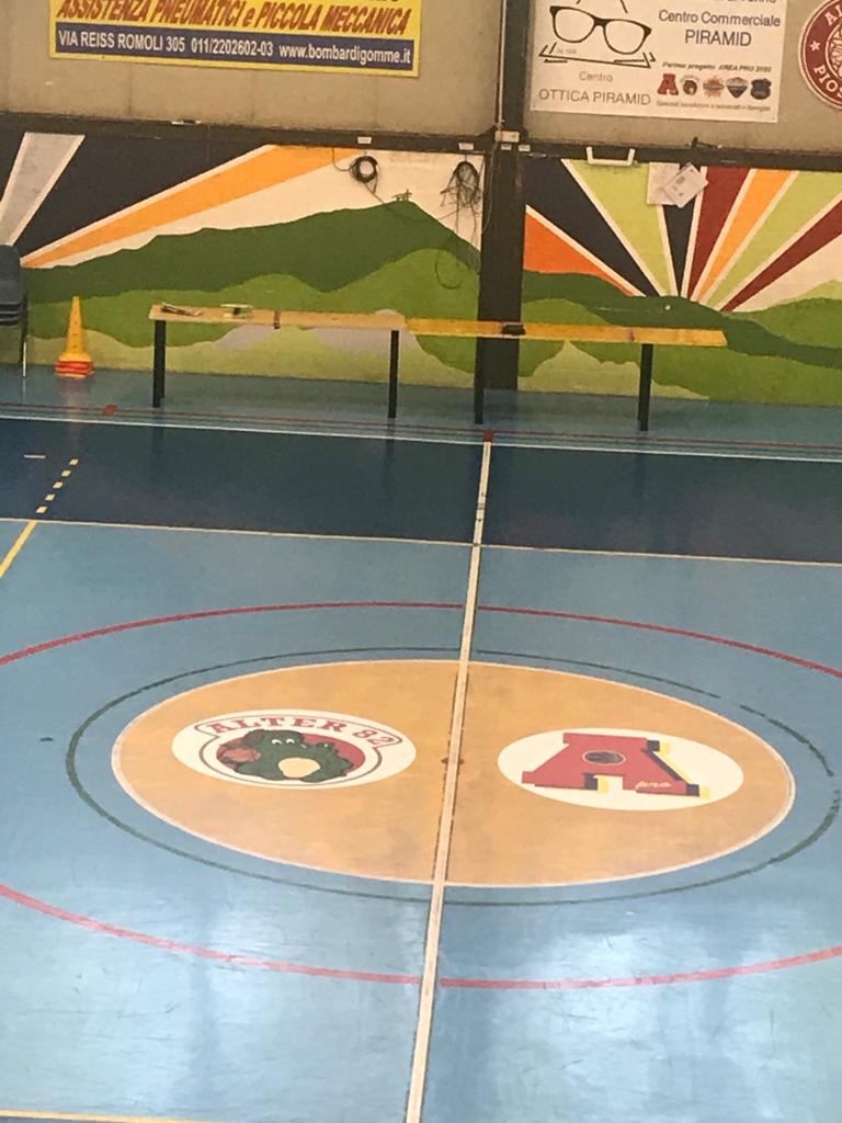 Palasport di Piossasco si rifà il trucco per la partita clou di questa settimana, tra le prime della classe.