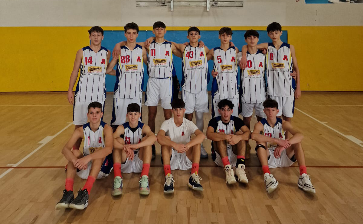 Under 15 ecc: Areapro2020 gioca alla pari ma non riesce  a superare Bea Chieri. Bel gesto per la violenza sulle donne.